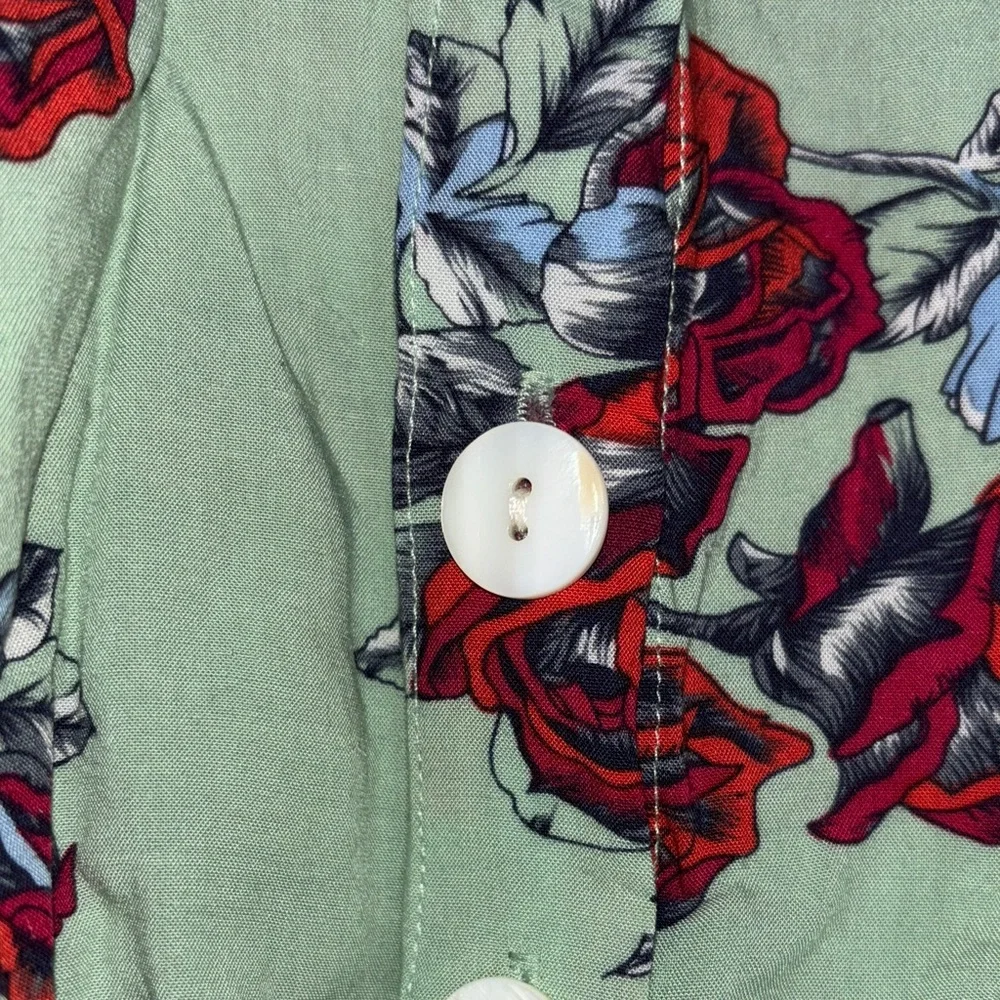 MINKPINK A-Line light green Skirt with Red Floral Design size XS Women’s